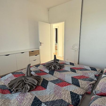 Klimatizovany Apartmanovy Dom, S Virivkou, 1B Senec Bagian luar foto