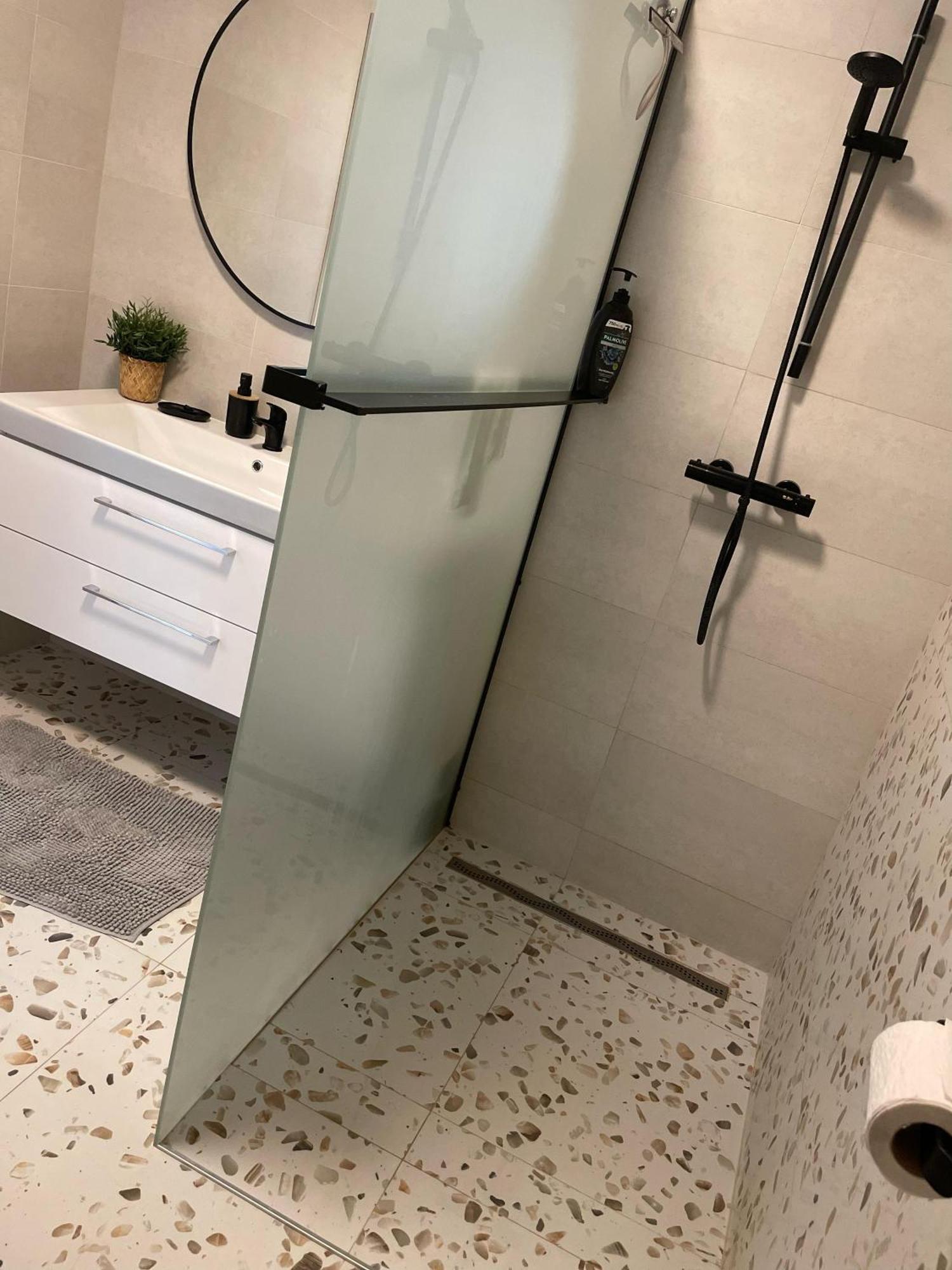 Klimatizovany Apartmanovy Dom, S Virivkou, 1B Senec Bagian luar foto