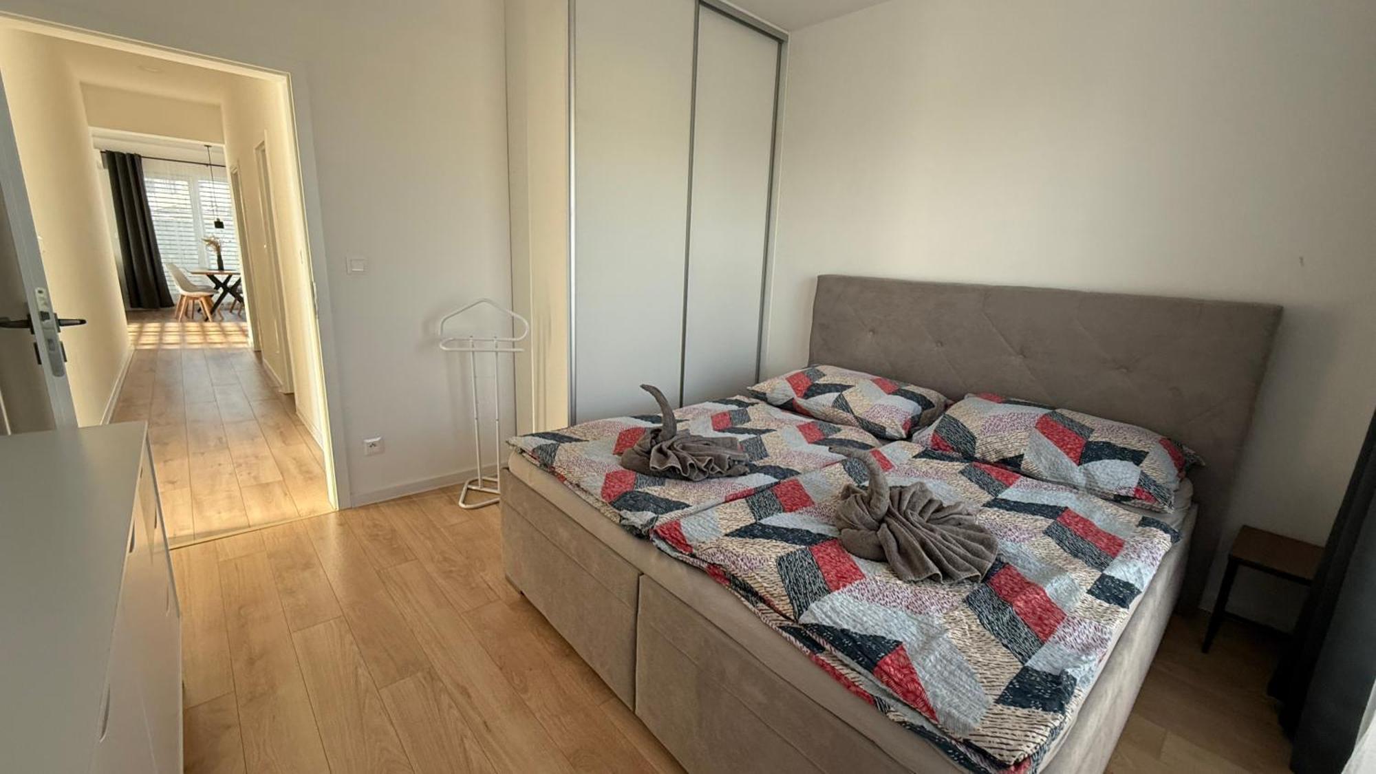 Klimatizovany Apartmanovy Dom, S Virivkou, 1B Senec Bagian luar foto